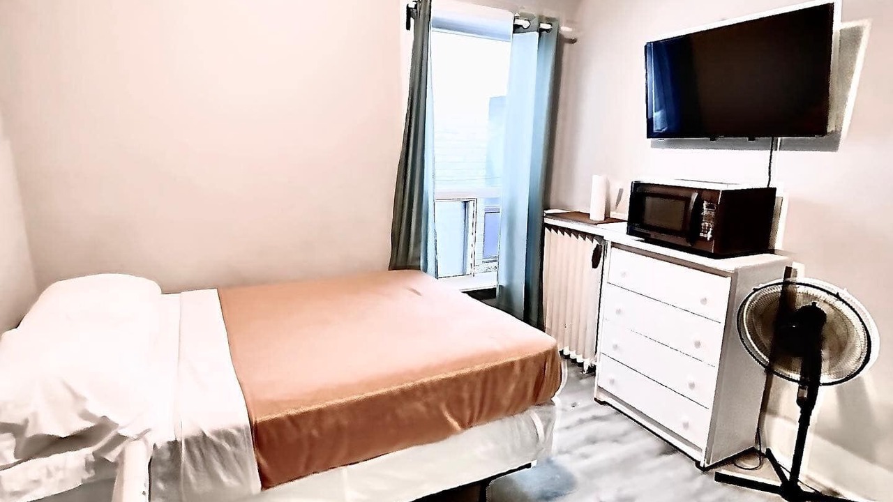 Photo of Bedroom in Cabbagetown South