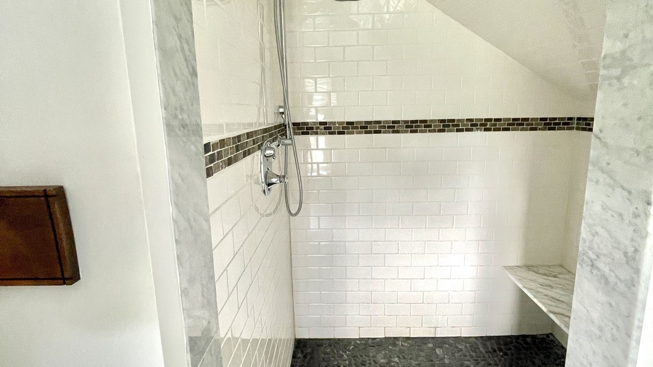 Photo of Bathroom in Duntroon