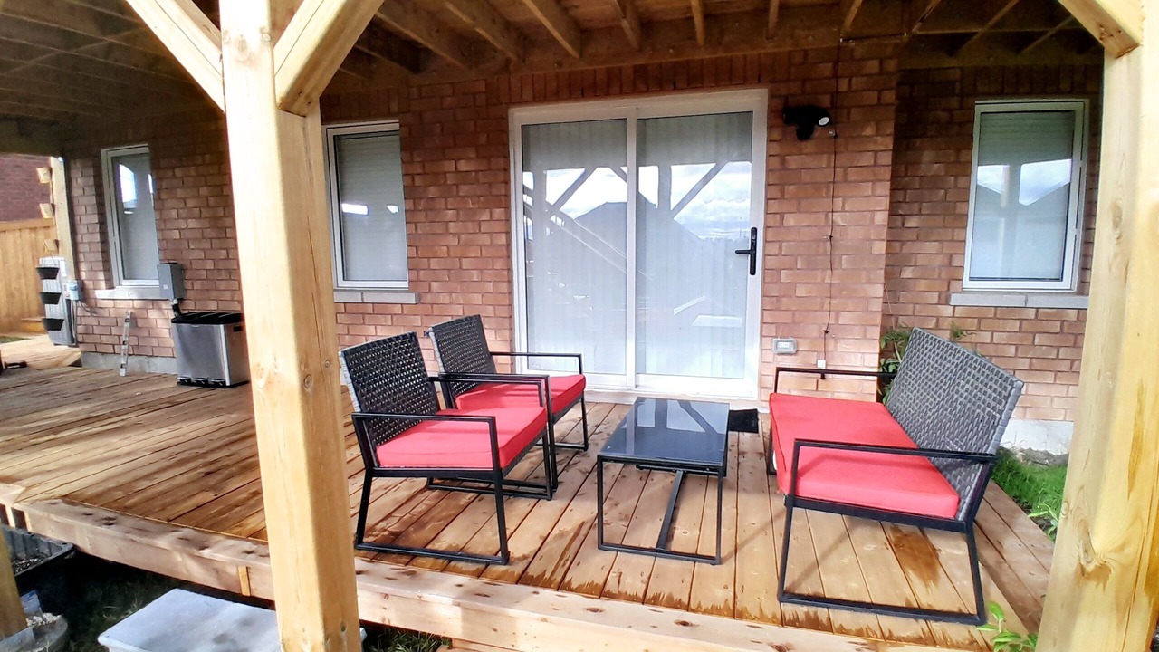 Photo of Patio Balcony in Orillia