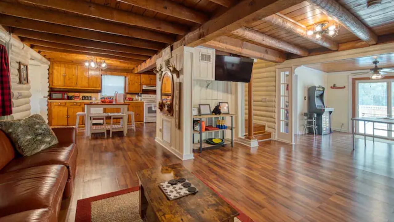 Photo of Livingroom in Bearss Plaza