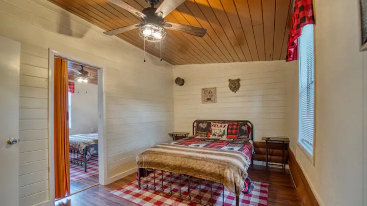 Photo of Bedroom in Bearss Plaza