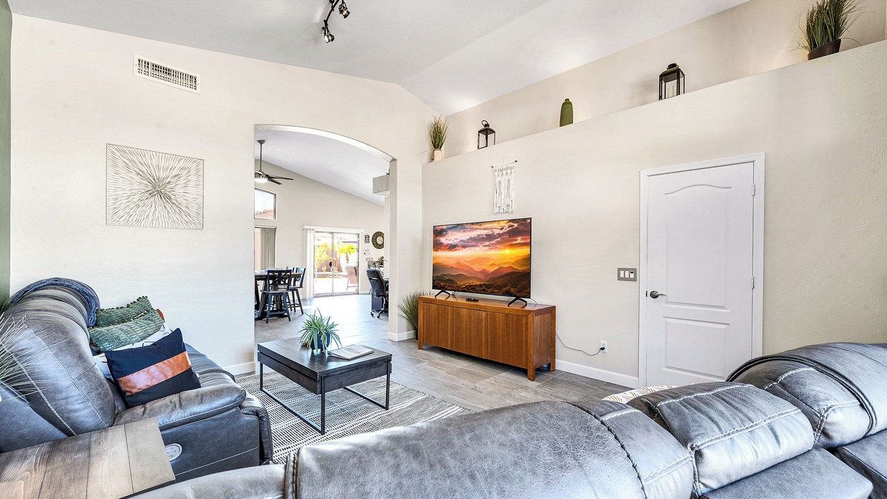 Photo of Livingroom in Gold Canyon