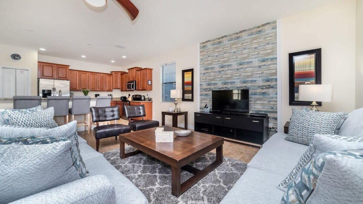 Photo of Livingroom in Tuscan Ridge
