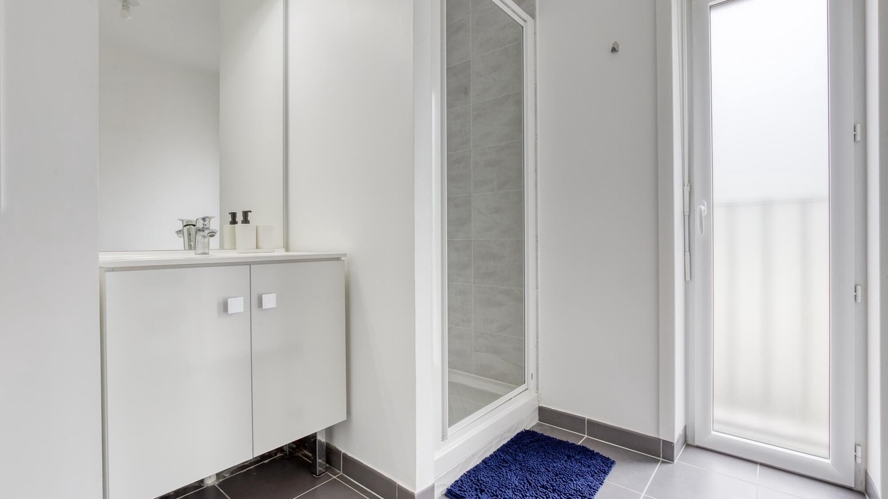 Photo of Bathroom in Parc-de-Montsouris