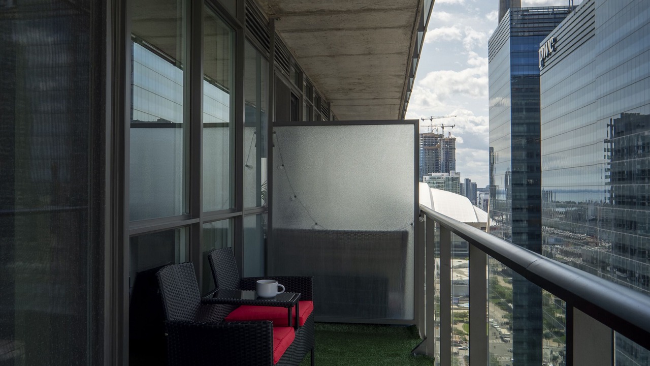 Photo of Patio Balcony in Central Waterfront