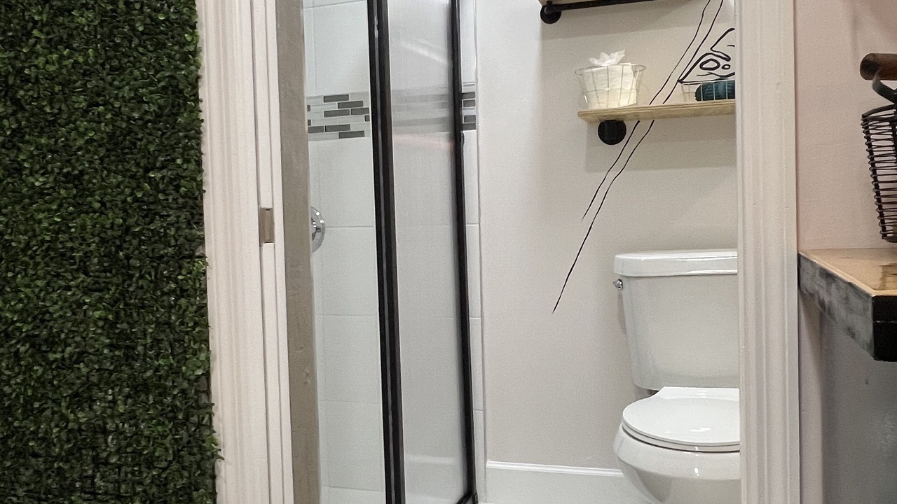Photo of Bathroom in Sulphur Springs