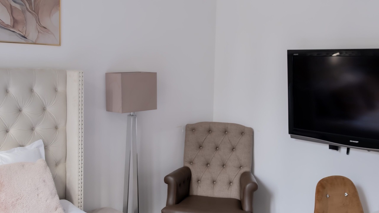 Photo of Bedroom in Le Bourget