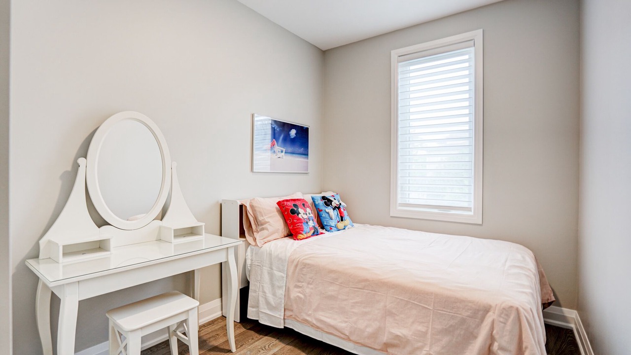 Photo of Bedroom in Bayview Village