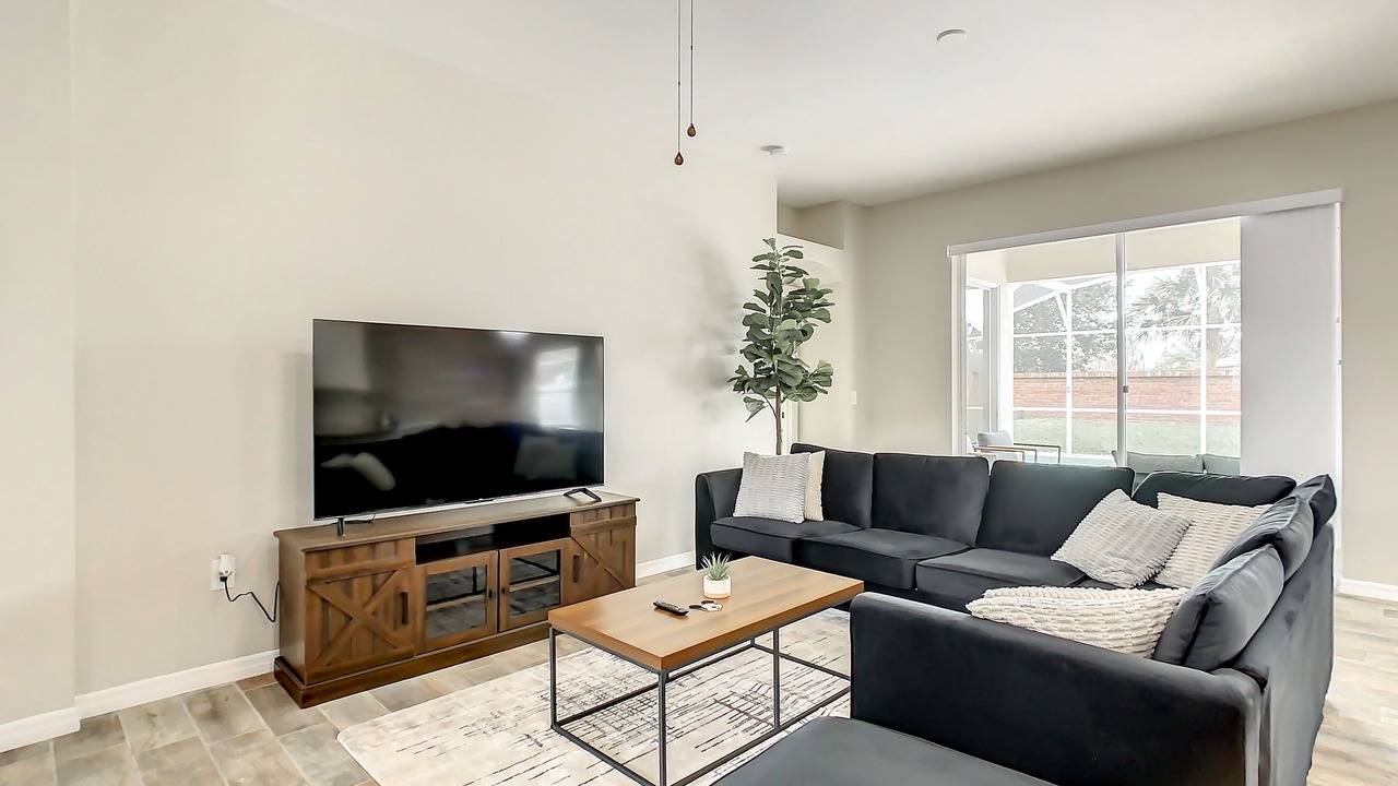 Photo of Livingroom in Crescent Lakes