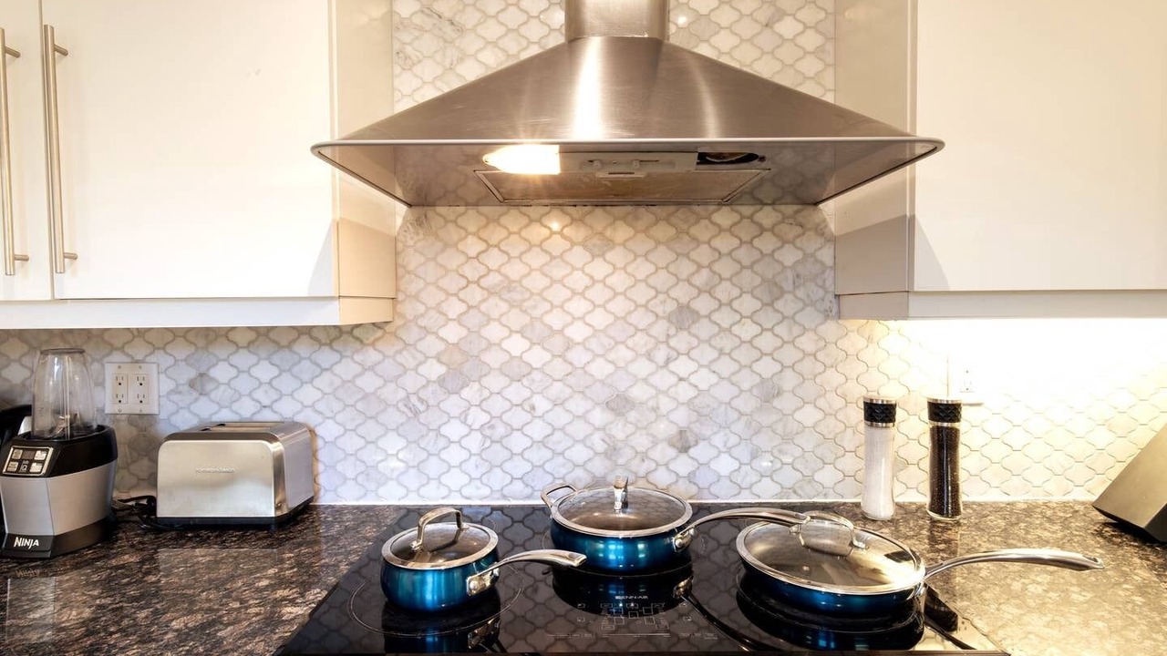 Photo of Kitchen in Bathurst Manor