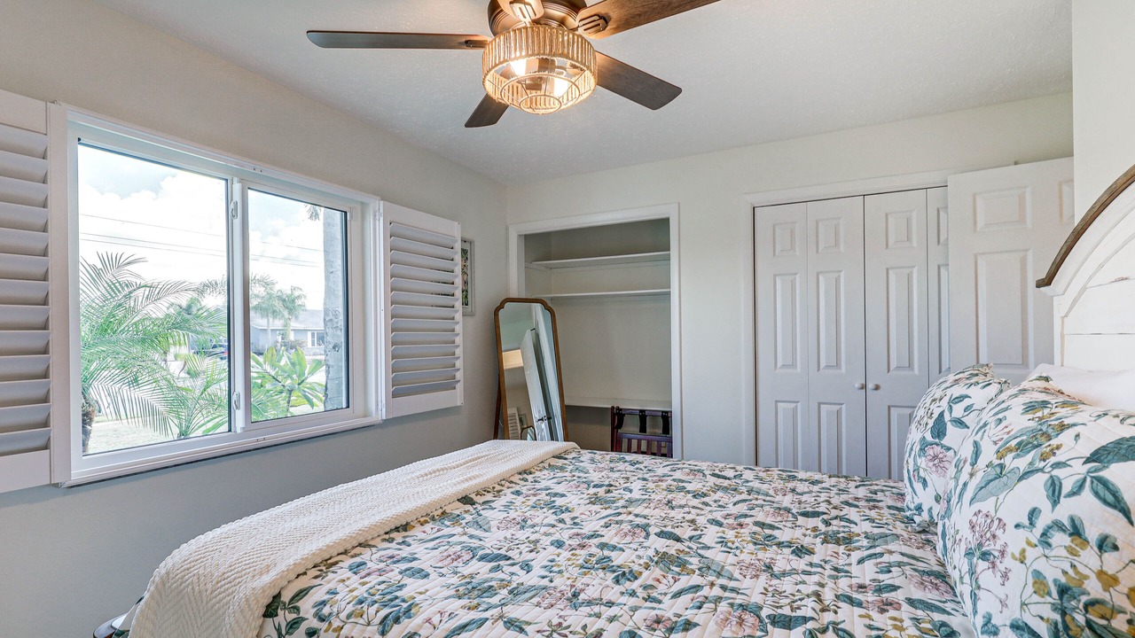 Photo of Bedroom in Apollo Beach