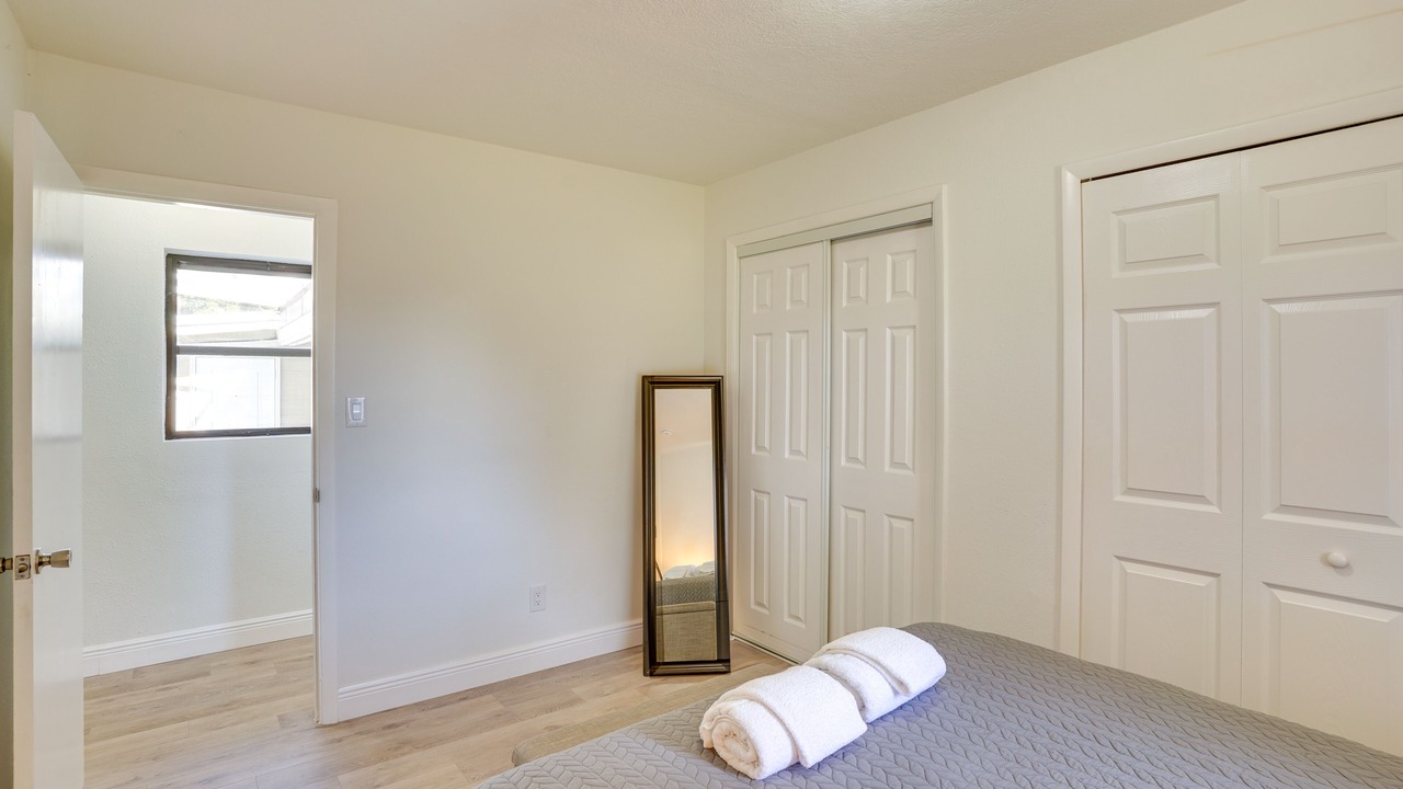 Photo of Bedroom in Cypress Gardens