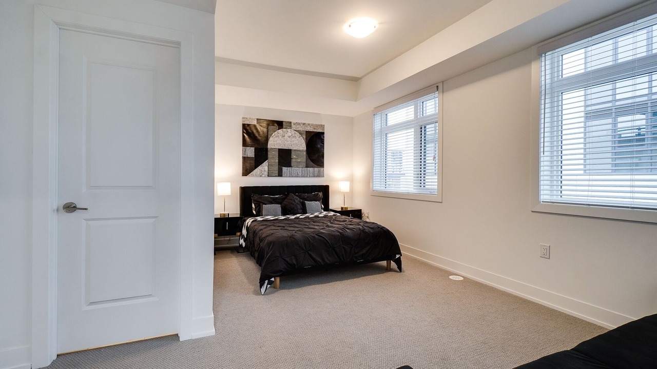 Photo of Bedroom in Lakeview