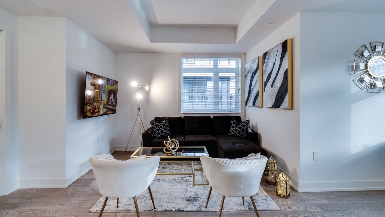 Photo of Livingroom in Lakeview