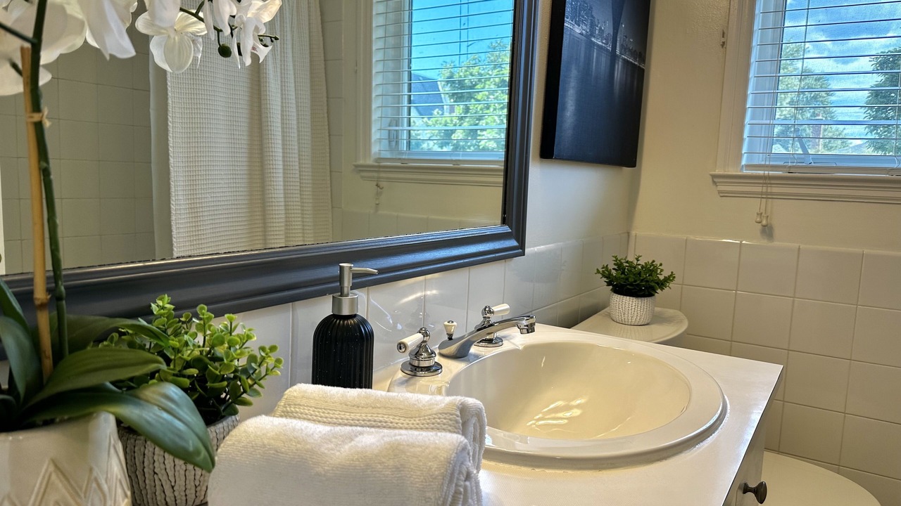 Photo of Bathroom in West Oakville