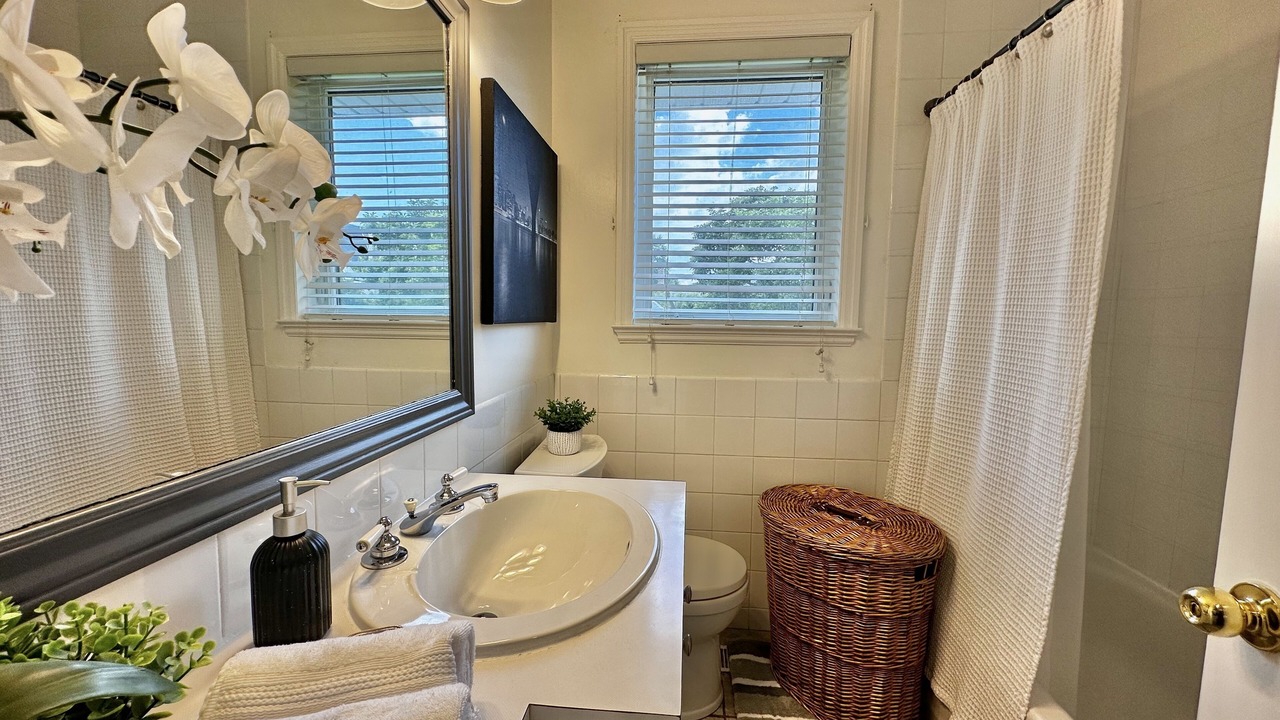 Photo of Bathroom in West Oakville
