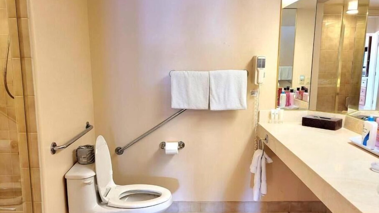Photo of Bathroom in Oro-Medonte