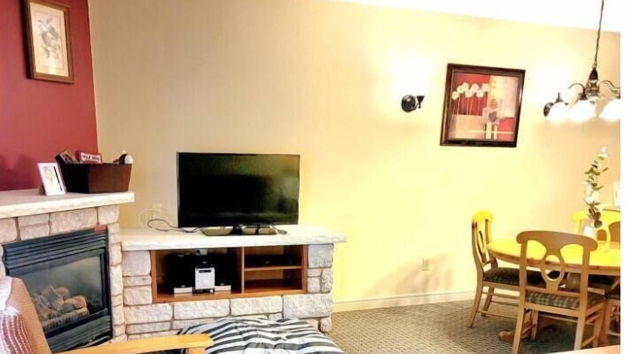Photo of Livingroom in Oro-Medonte