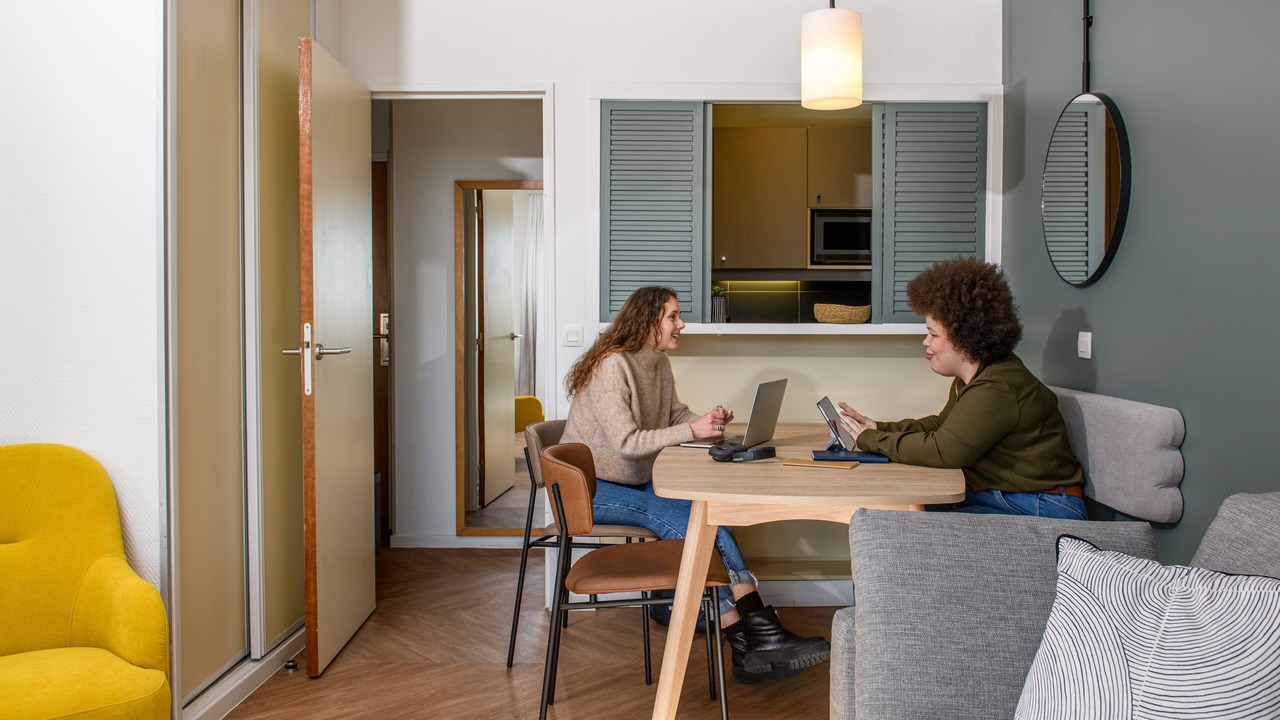 Photo of Livingroom in Combat