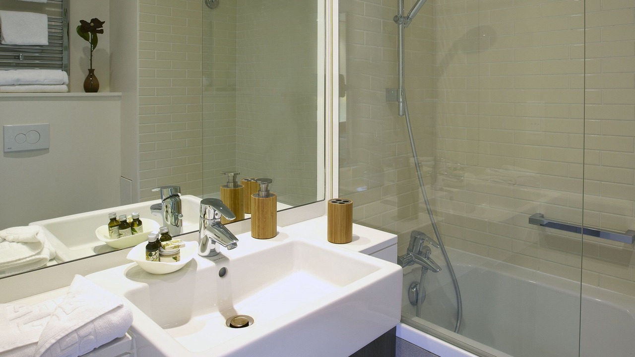 Photo of Bathroom in Montparnasse