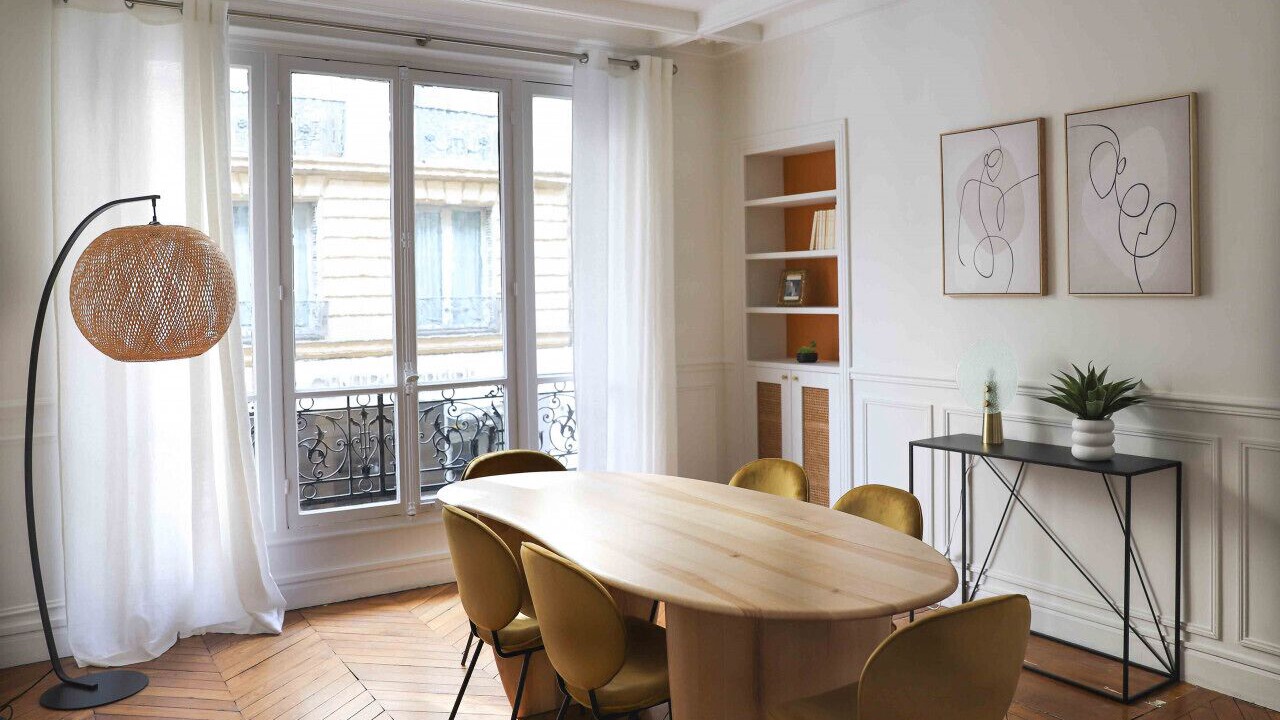 Photo of Livingroom in 17th Arrondissement