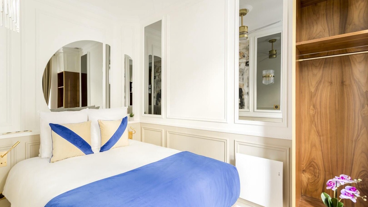 Photo of Bedroom in Chaussee-d'Antin