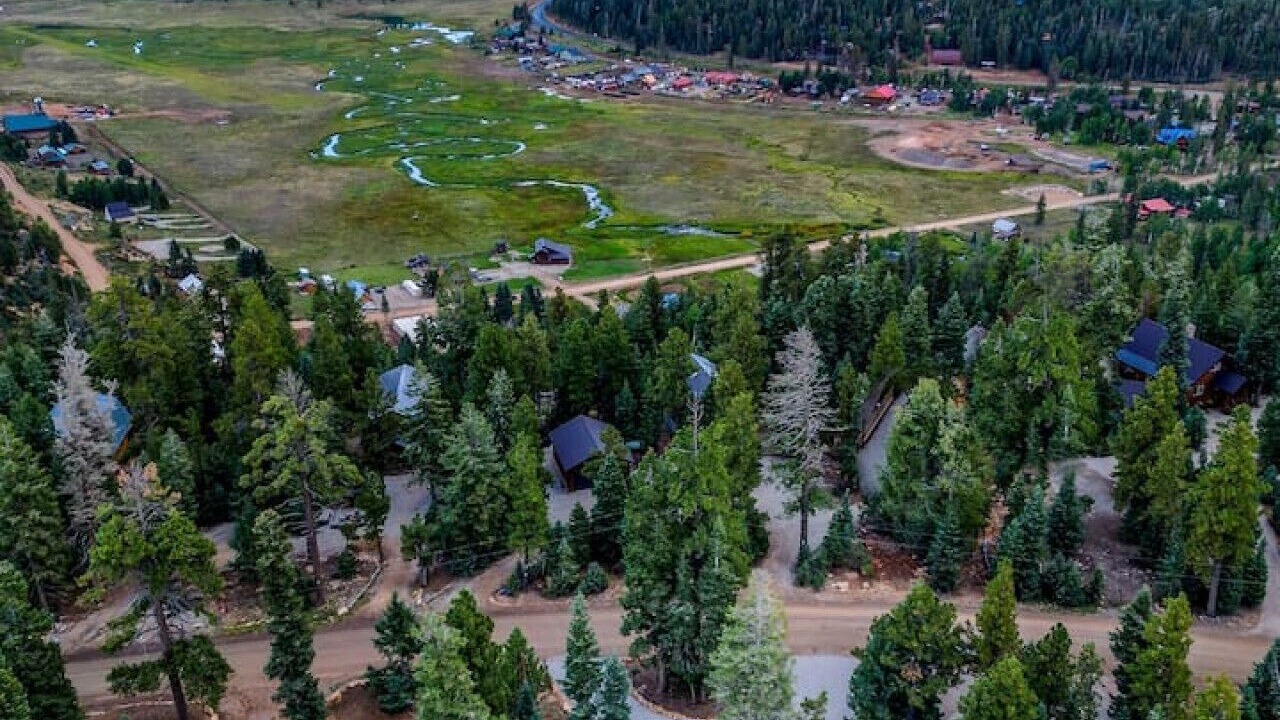 Photo of Outdoor in Meadow View Heights