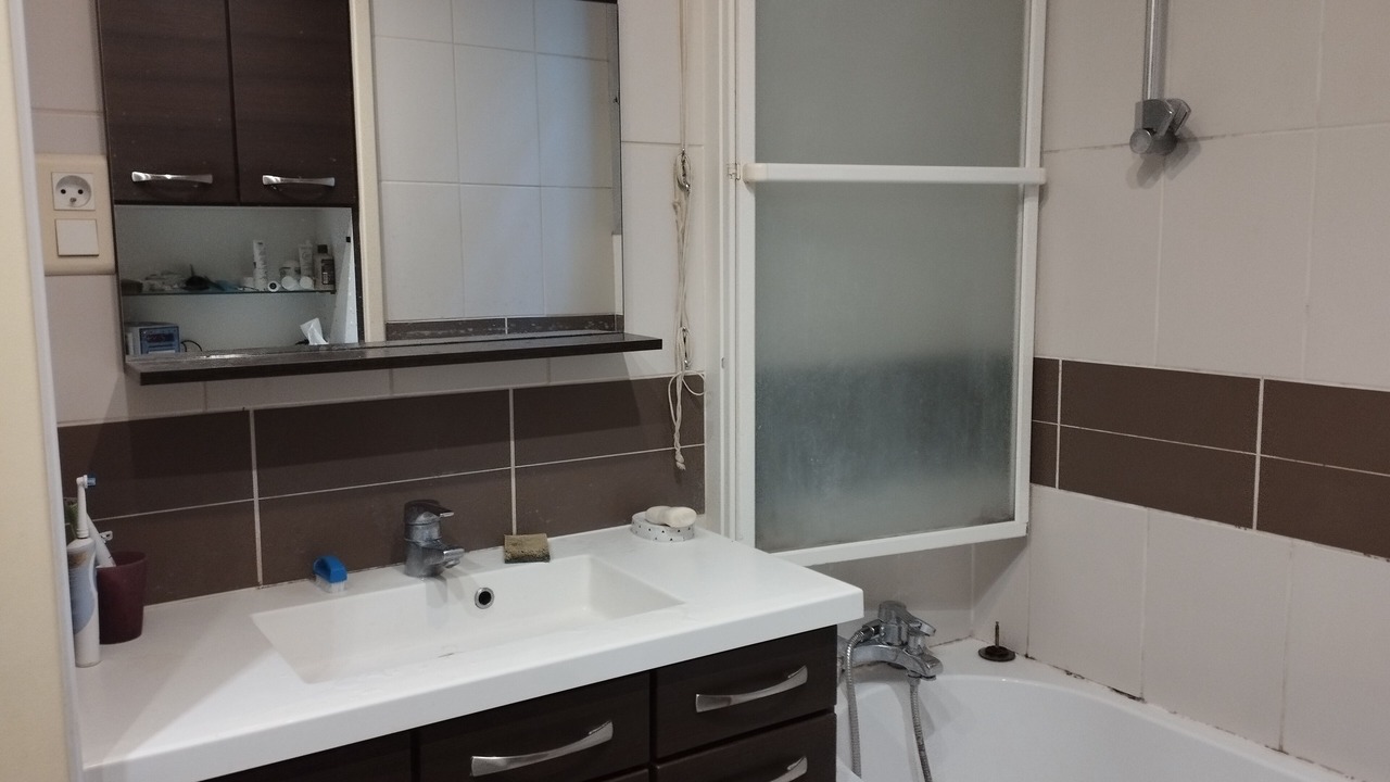 Photo of Bathroom in Quartier de la Chapelle