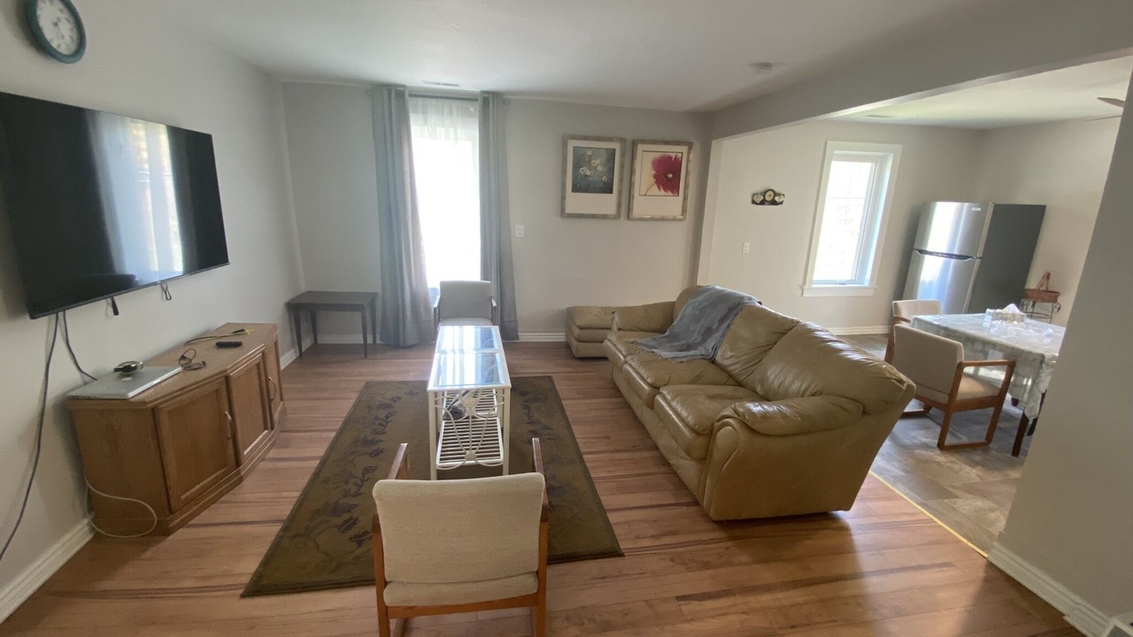 Photo of Livingroom in Milton