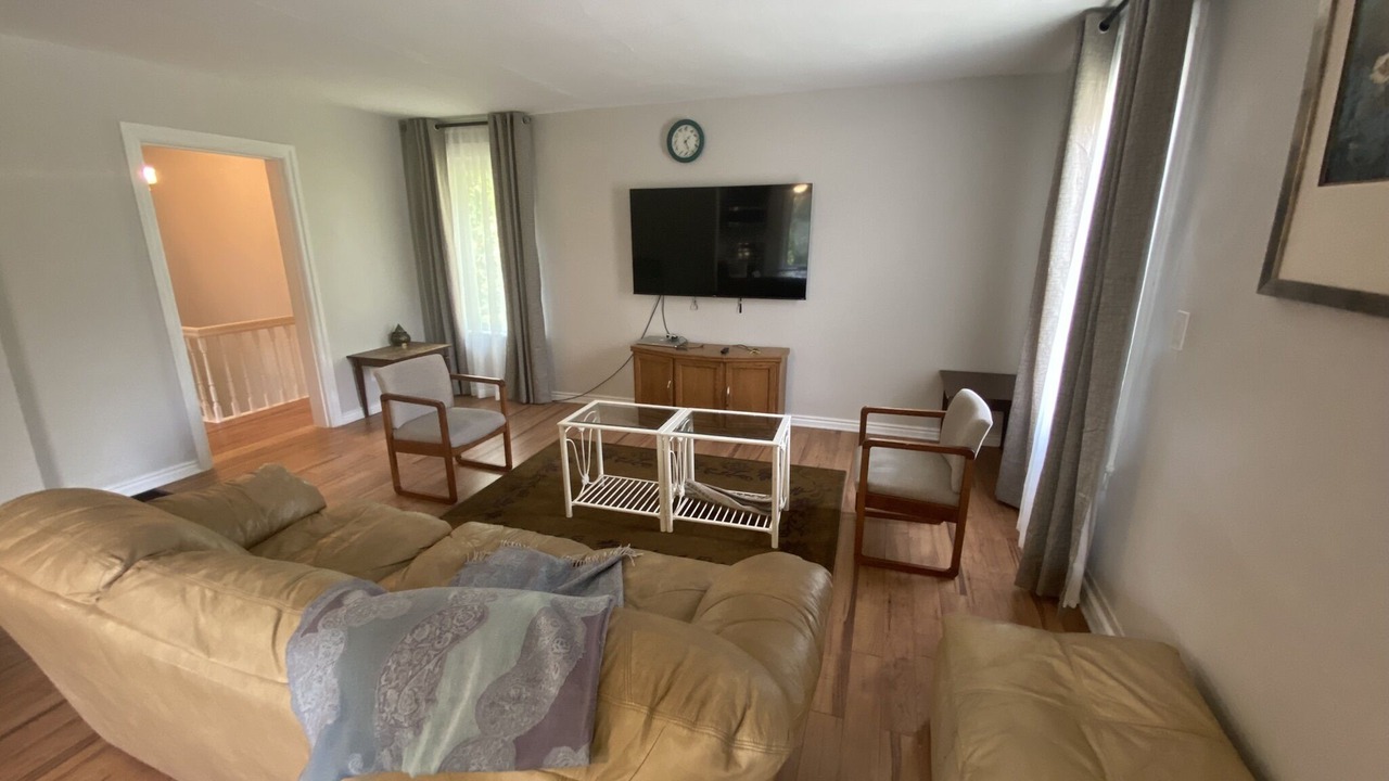 Photo of Livingroom in Milton