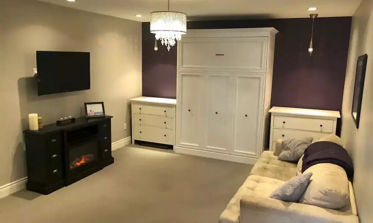 Photo of Livingroom in Erin Mills
