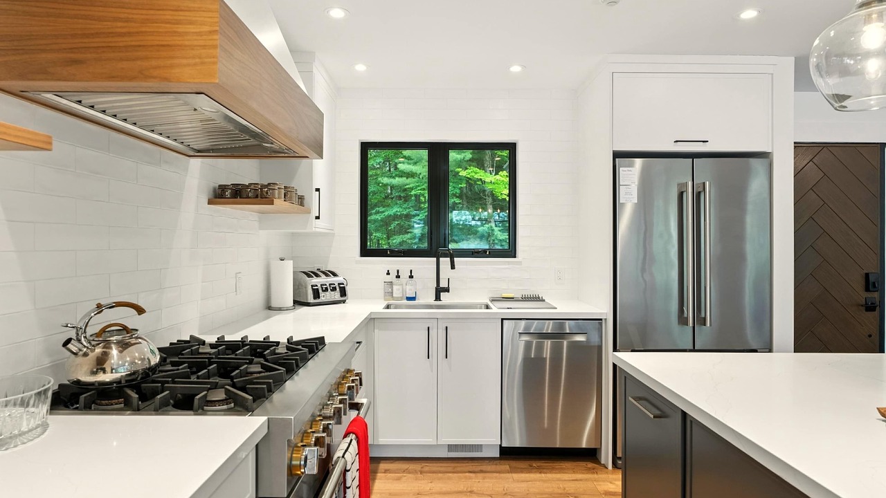 Photo of Kitchen in Baysville