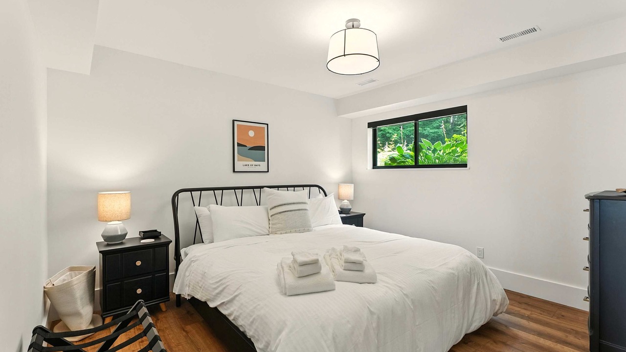 Photo of Bedroom in Baysville
