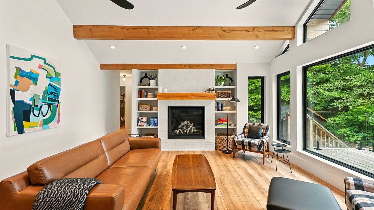 Photo of Livingroom in Baysville