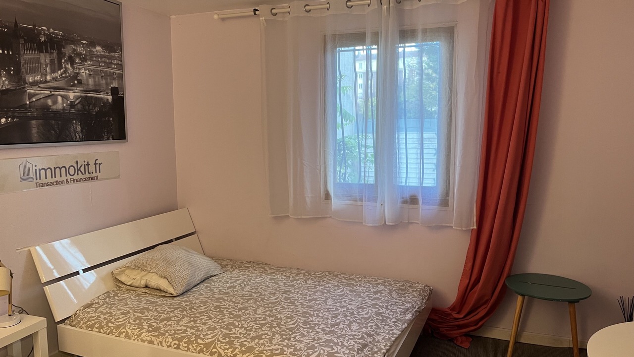 Photo of Bedroom in Aubervilliers