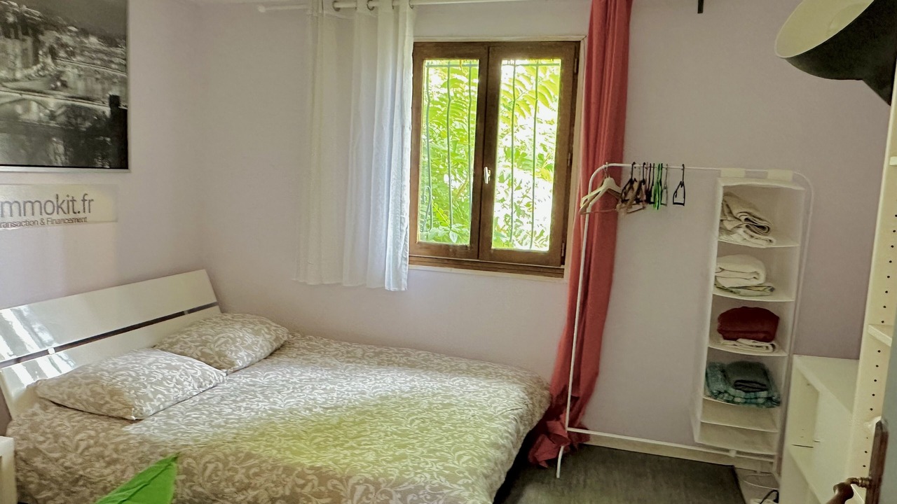 Photo of Bedroom in Aubervilliers