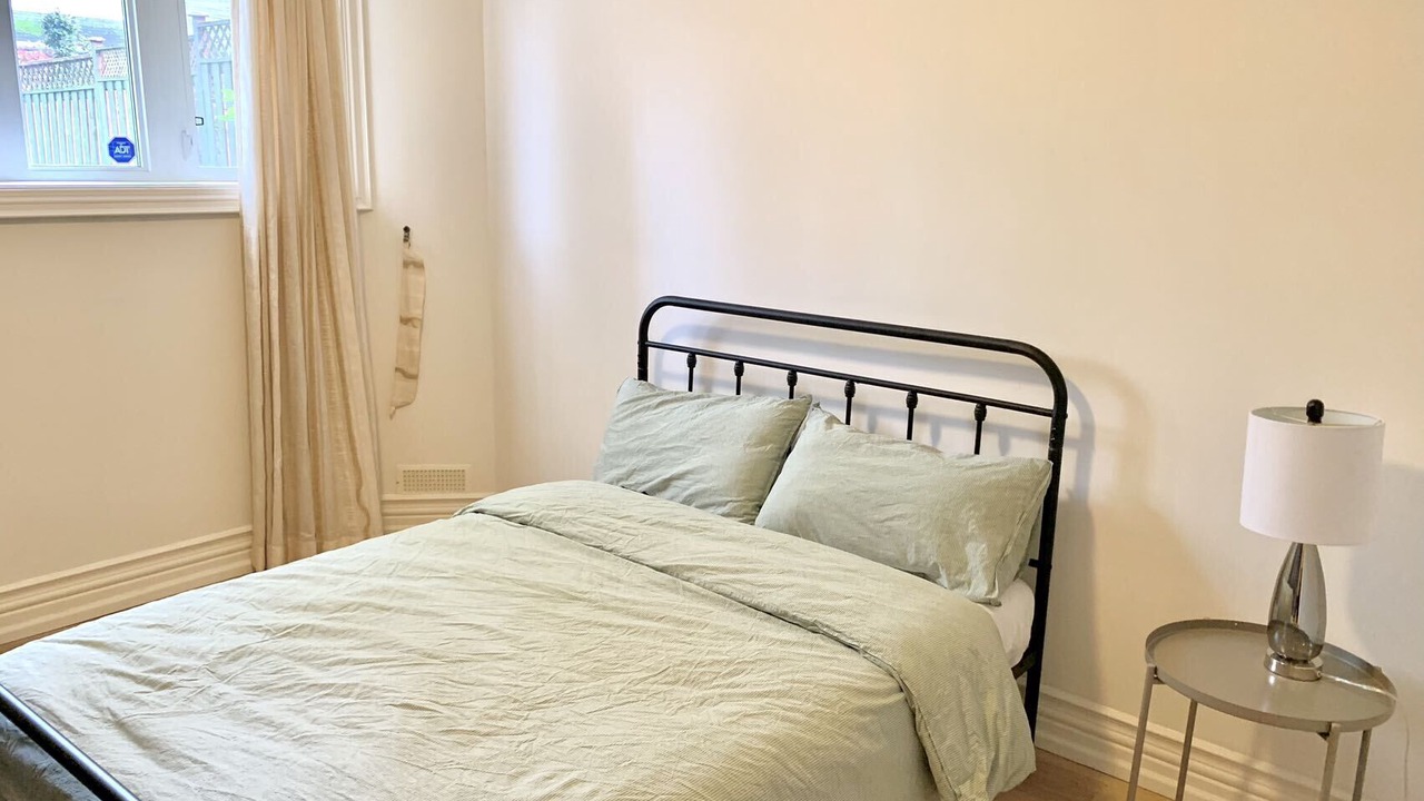 Photo of Bedroom in Willowdale