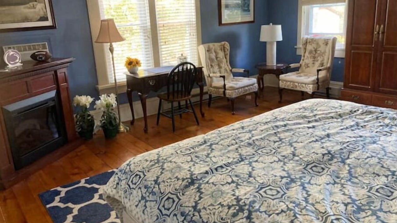Photo of Bedroom in Boalsburg