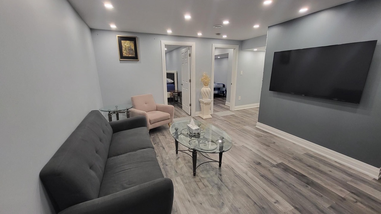 Photo of Livingroom in Churchill Meadows