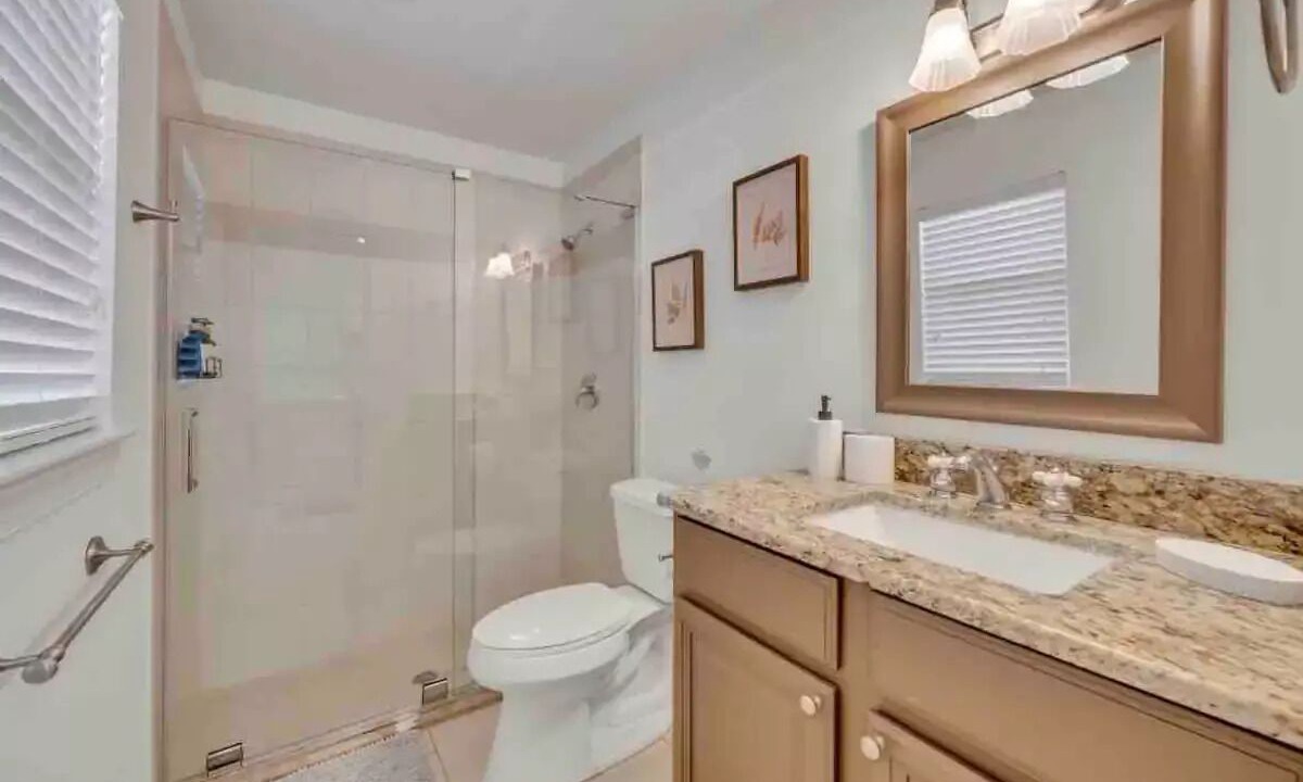 Photo of Bathroom in Forest City