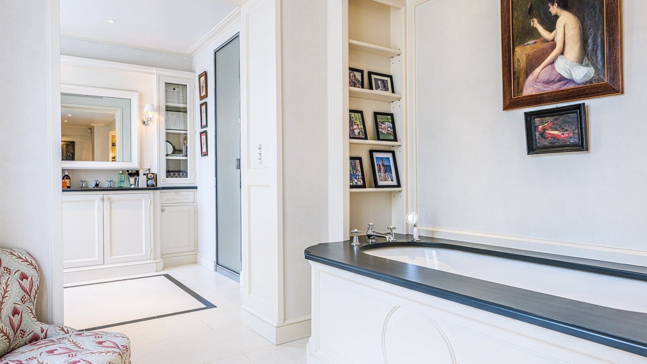 Photo of Bathroom in Quartier des Invalides