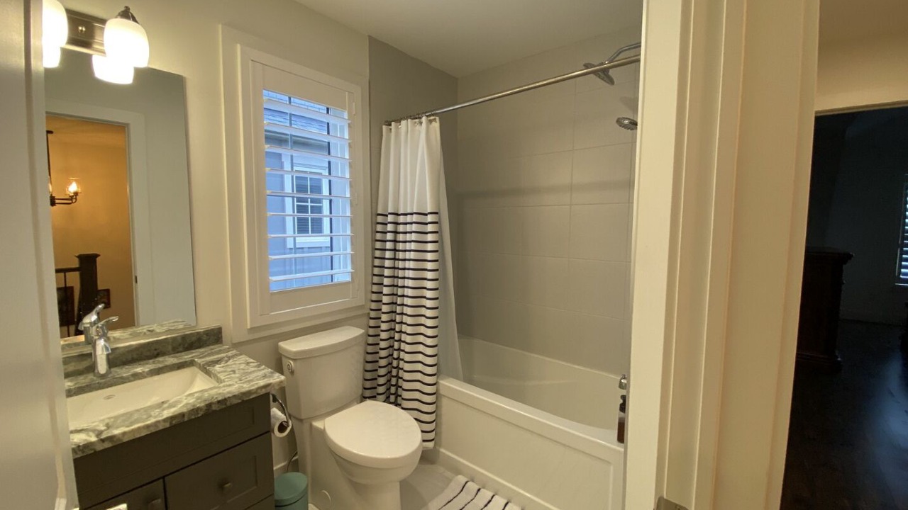 Photo of Bathroom in The Blue Mountains