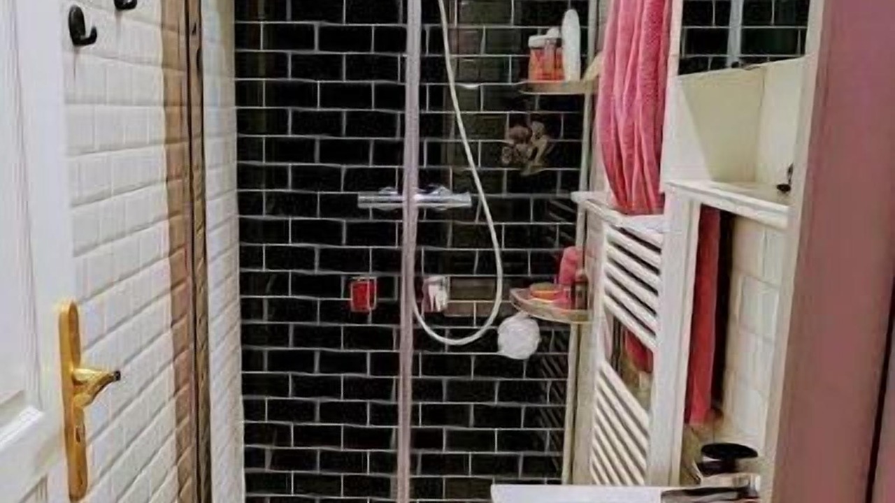 Photo of Bathroom in Le Pre-Saint-Gervais