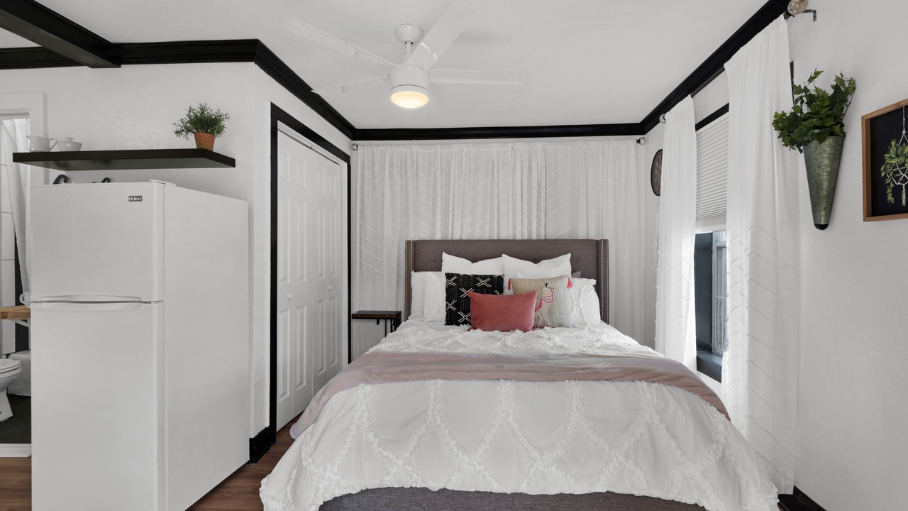 Photo of Bedroom in Downtown
