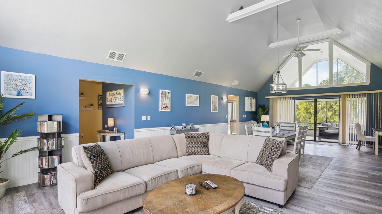 Photo of Livingroom in Indian Lake Estates