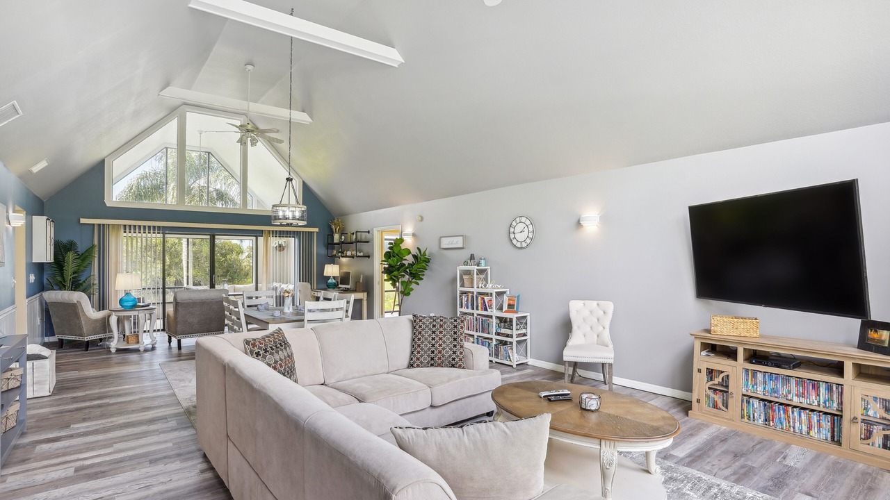 Photo of Livingroom in Indian Lake Estates