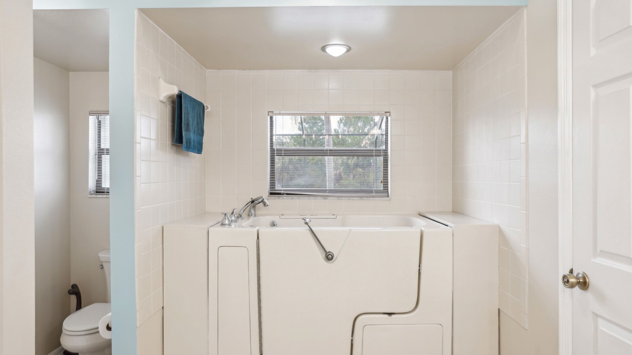 Photo of Bathroom in Indian Lake Estates