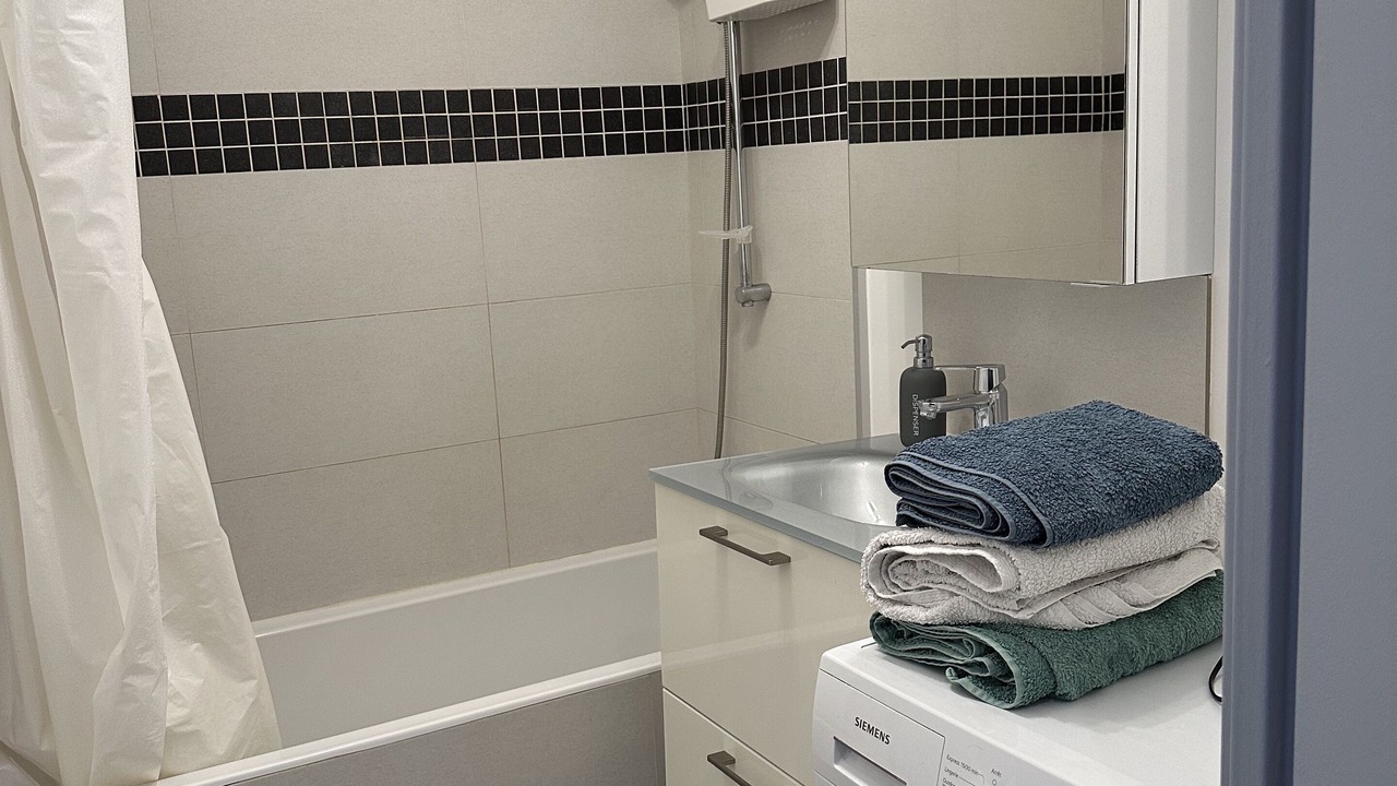 Photo of Bathroom in Curial Cambrai