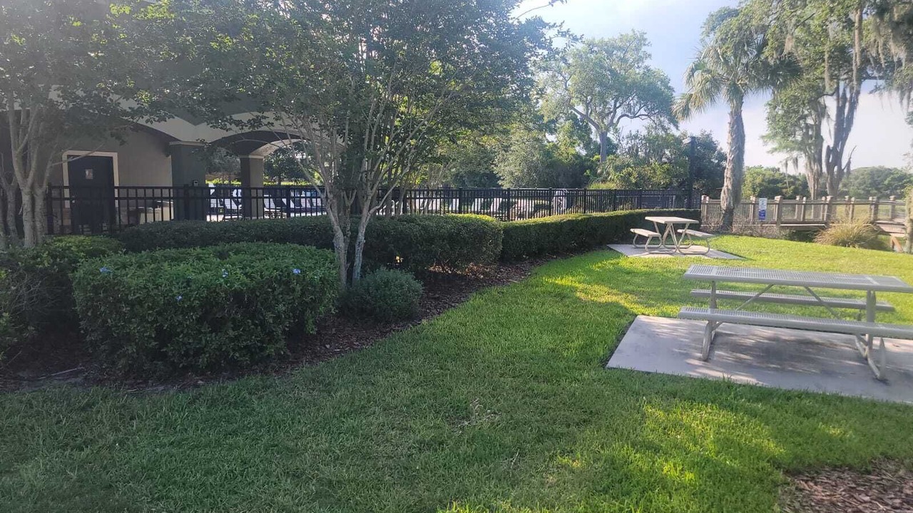 Photo of Outdoor in Meadow Woods