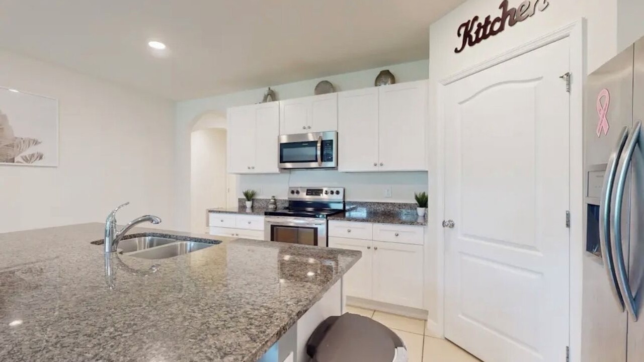 Photo of Kitchen in Meadow Woods